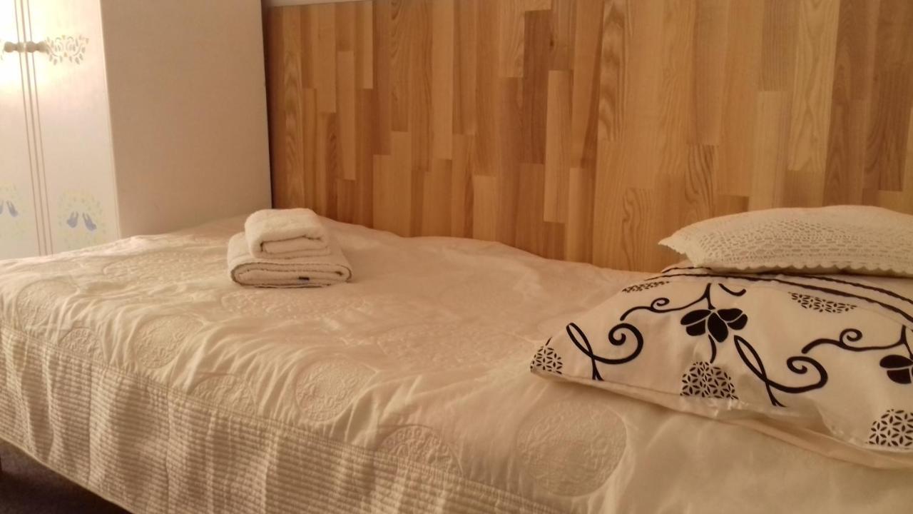 Dom Na Ludowo W Brzeznicy Apartment Brzeznica  Ngoại thất bức ảnh